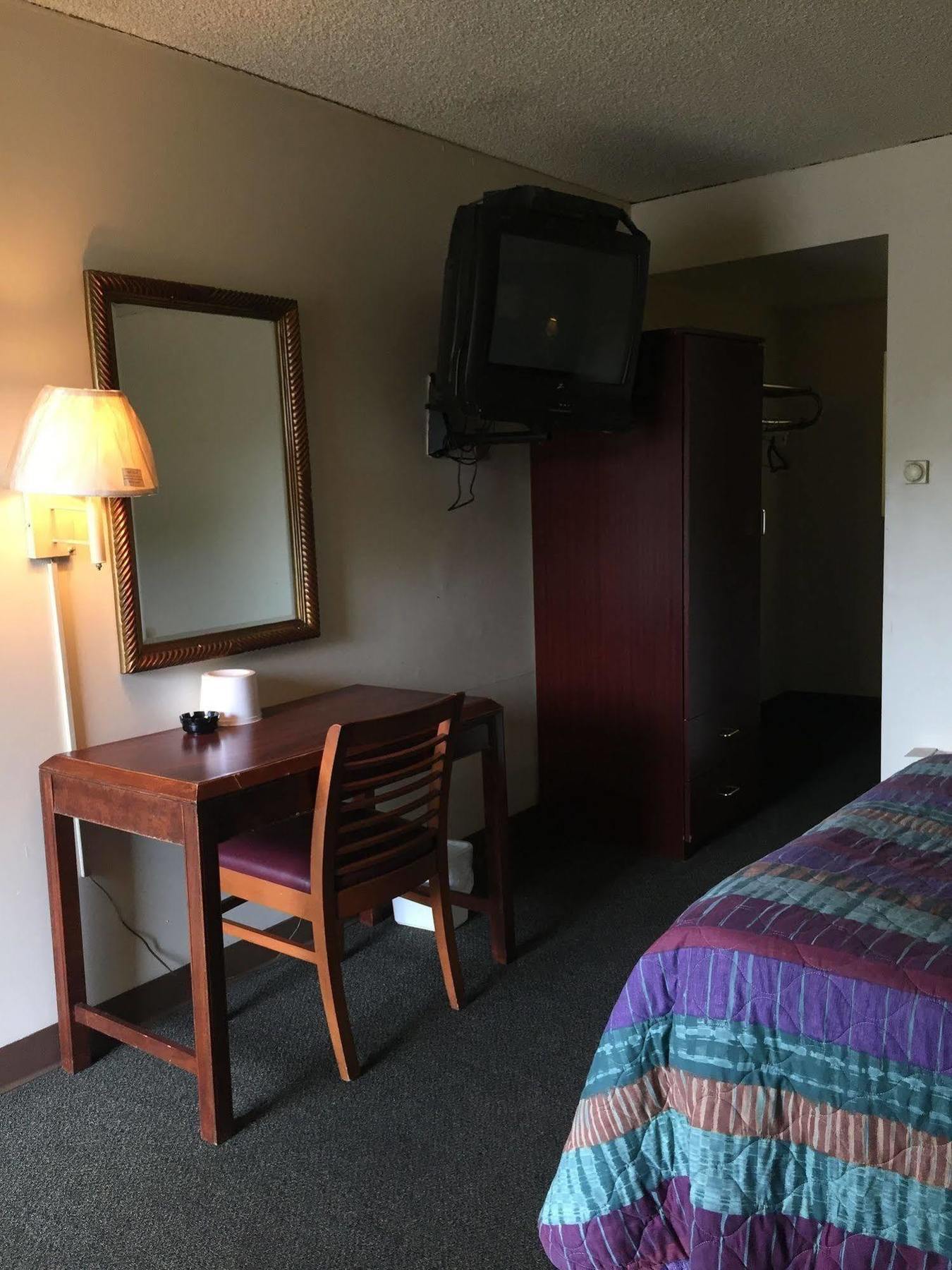 Hudson Plaza Motel Bayonne Jersey City Bagian luar foto